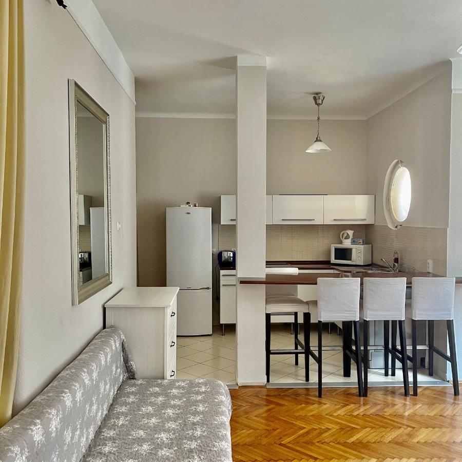 Elizabeth Bridge With Gellert-Hill View Apartment Budapest Exterior photo